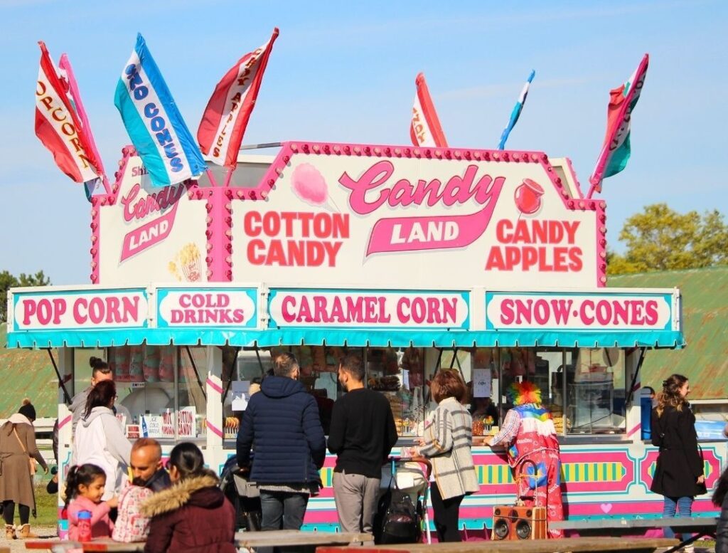 3. Woodbridge Fall Fair 伍德布里奇秋季博览会