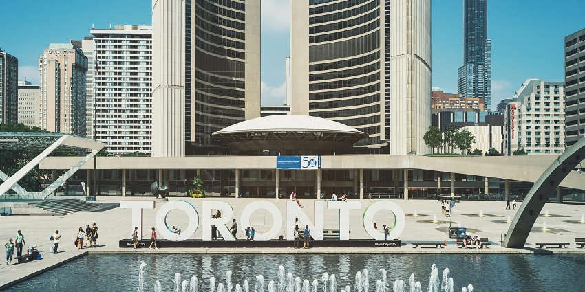 1. Diwali Festival of Lights 排灯节（Nathan Phillips Square）